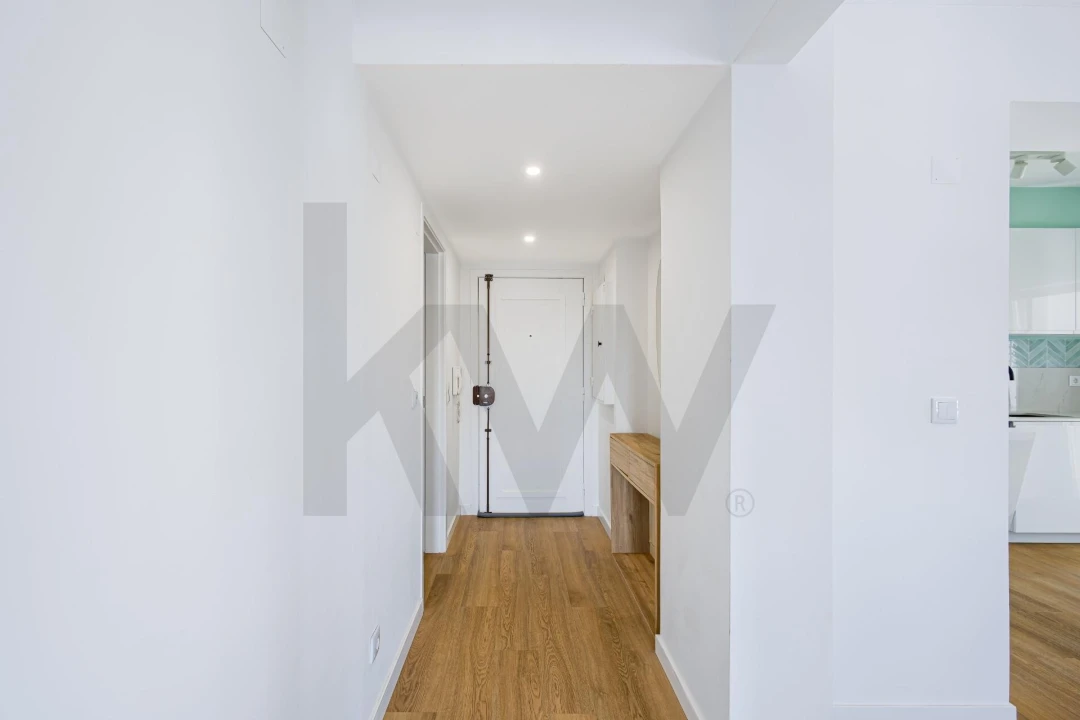 Apartamento T1 para Arrendamento em Lumiar Foto 10