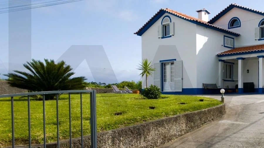 Moradia T4 para Venda em Candelaria