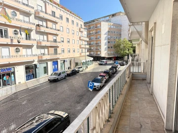 Apartamento T4 para Arrendamento em Avenidas Novas