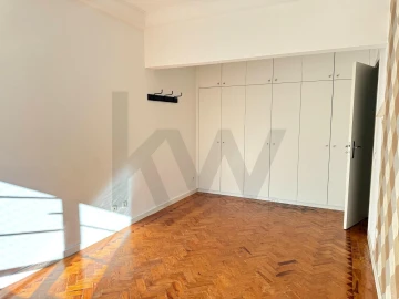 Apartamento T4 para Arrendamento em Avenidas Novas