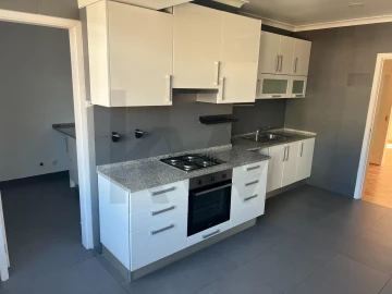 Apartamento T3 para Arrendamento em Avenidas Novas