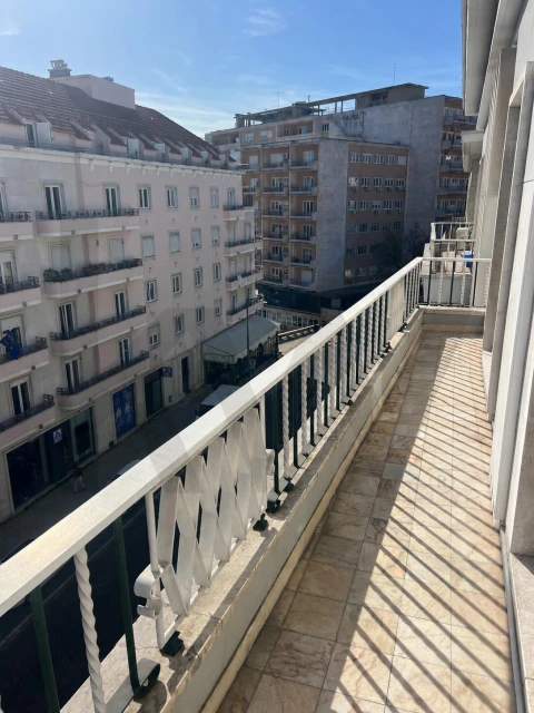 Apartamento T3 para Arrendamento em Avenidas Novas