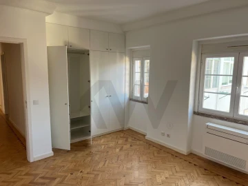 Apartamento T3 para Arrendamento em Avenidas Novas
