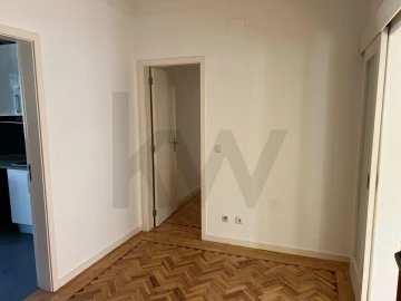 Apartamento T3 para Arrendamento em Avenidas Novas