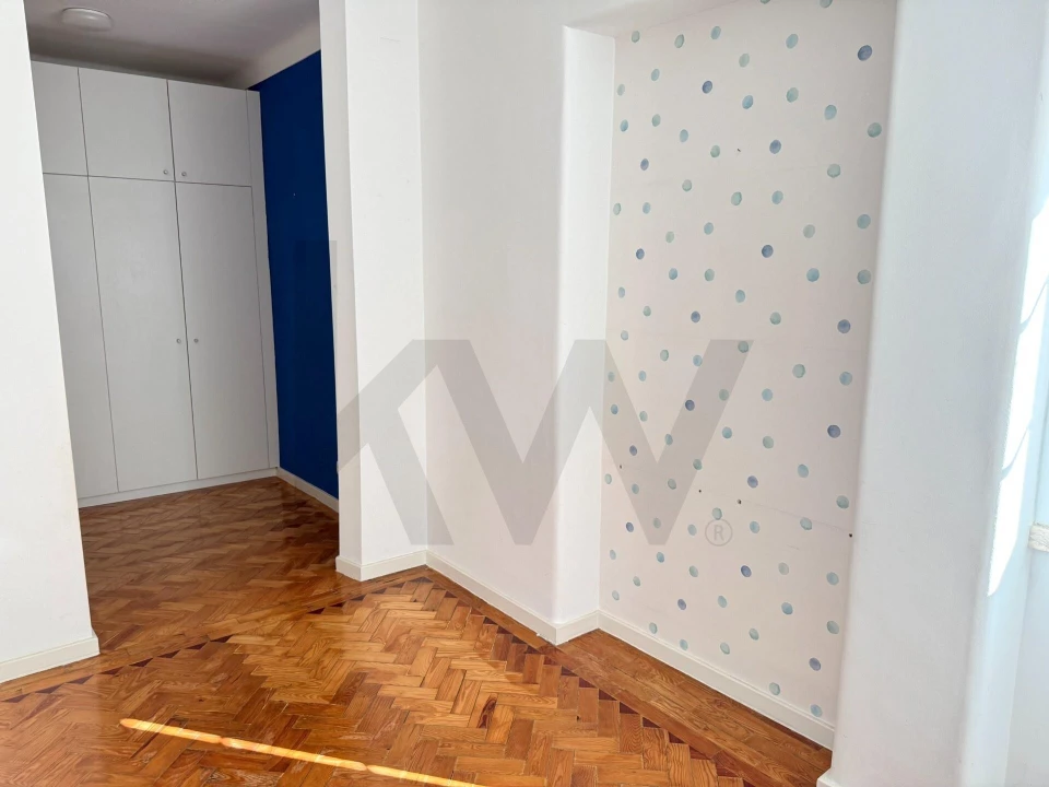Apartamento T4 para Arrendamento em Avenidas Novas Foto 15