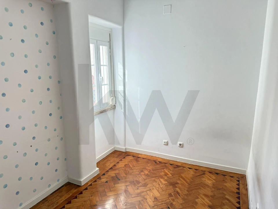 Apartamento T4 para Arrendamento em Avenidas Novas Foto 13