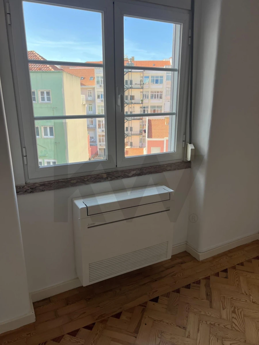 Apartamento T3 para Arrendamento em Avenidas Novas Foto 27