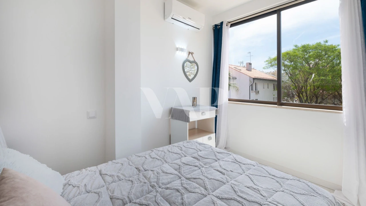 Apartamento T2 para Venda em Quarteira Foto 17