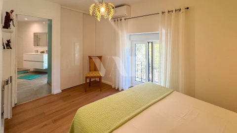 Moradia T5 para Venda em Loule (São Clemente)
