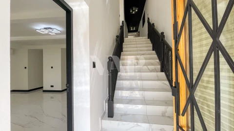 Moradia T4 para Venda em Silves