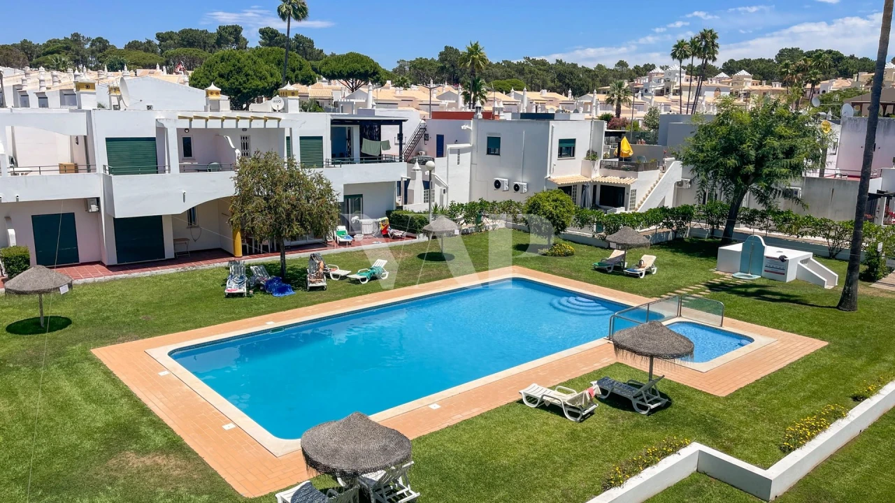 Apartamento T3 para Venda em Quarteira Foto 5