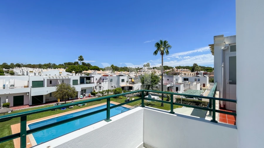Apartamento T3 para Venda em Quarteira Foto 33