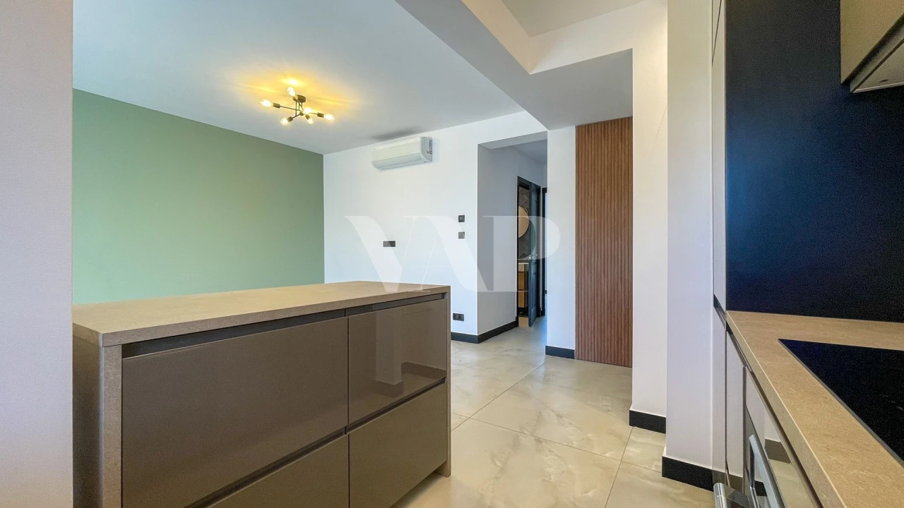 Apartamento T3 para Venda em Quarteira Foto 13