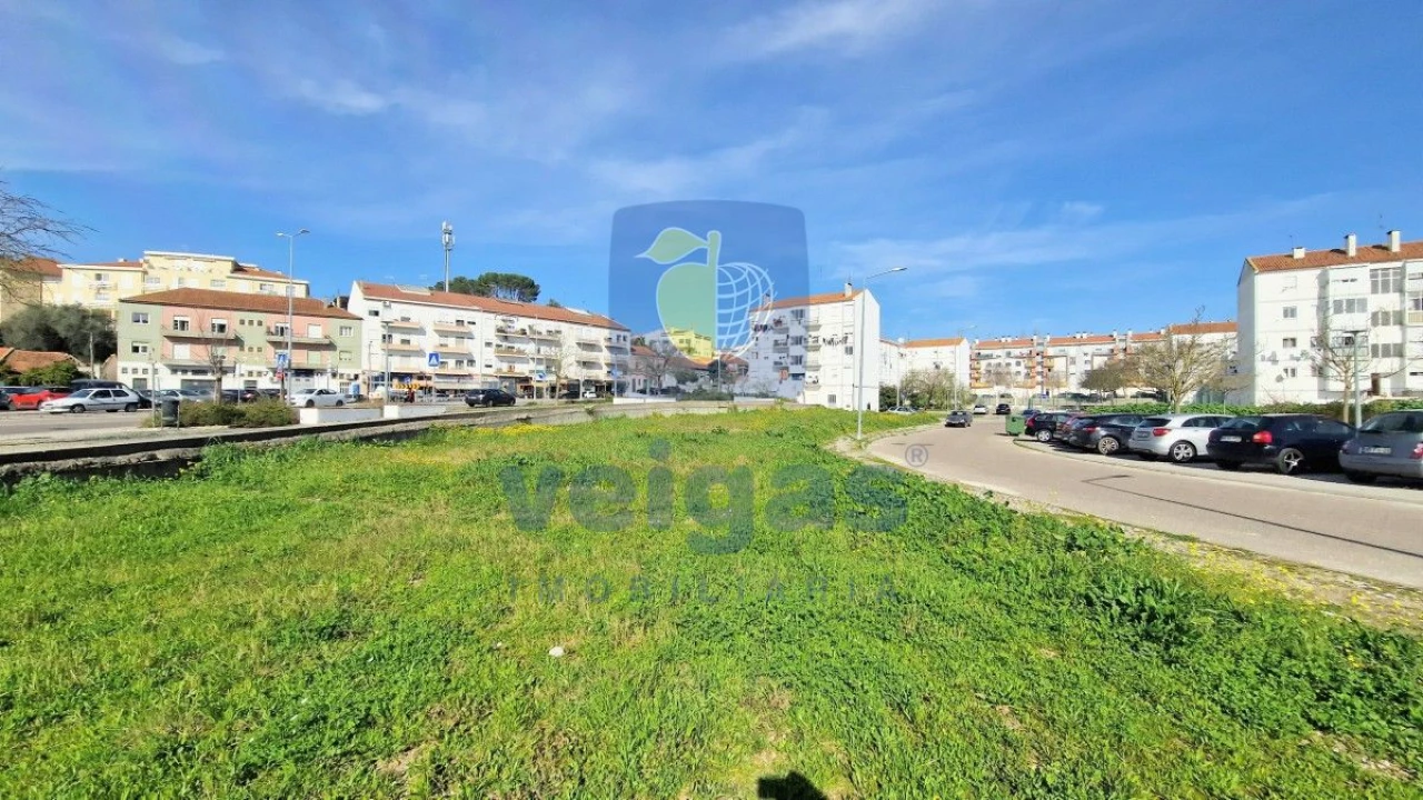Terreno para Venda em Vale de Santarem Foto 17