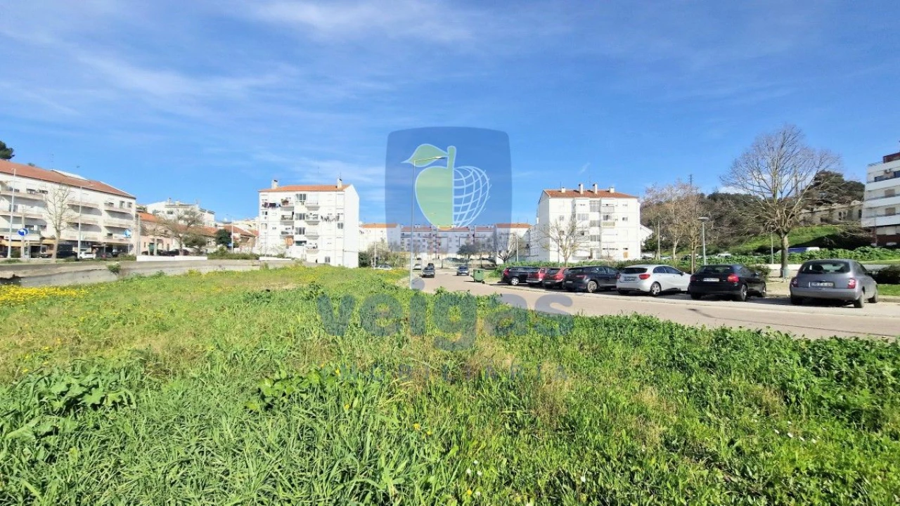 Terreno para Venda em Vale de Santarem Foto 6
