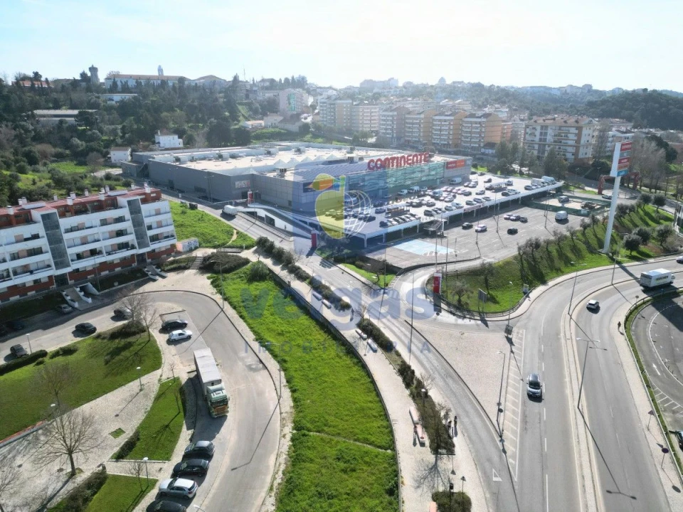 Terreno para Venda em Vale de Santarem Foto 9