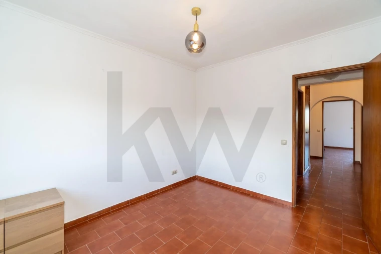Apartamento T2 para Venda em Olhão Foto 15