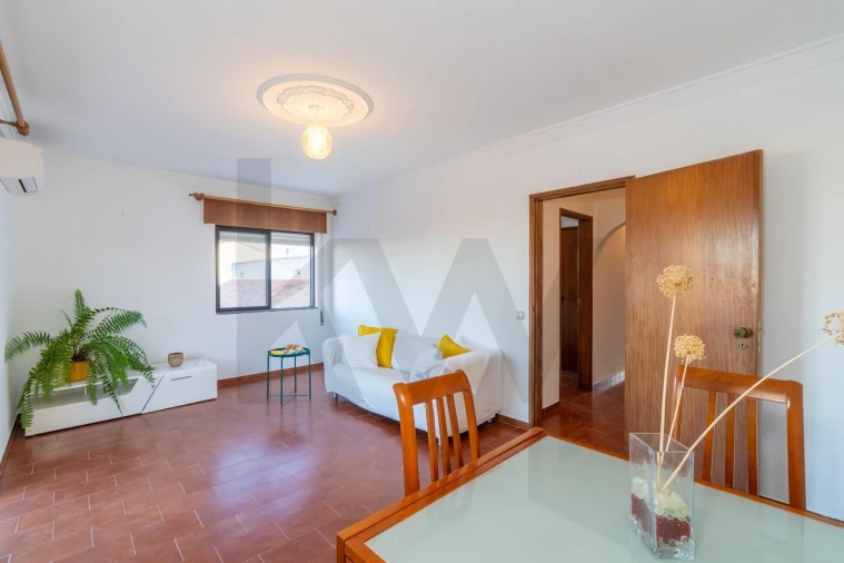 Apartamento T2 para Venda em Olhão Foto 6