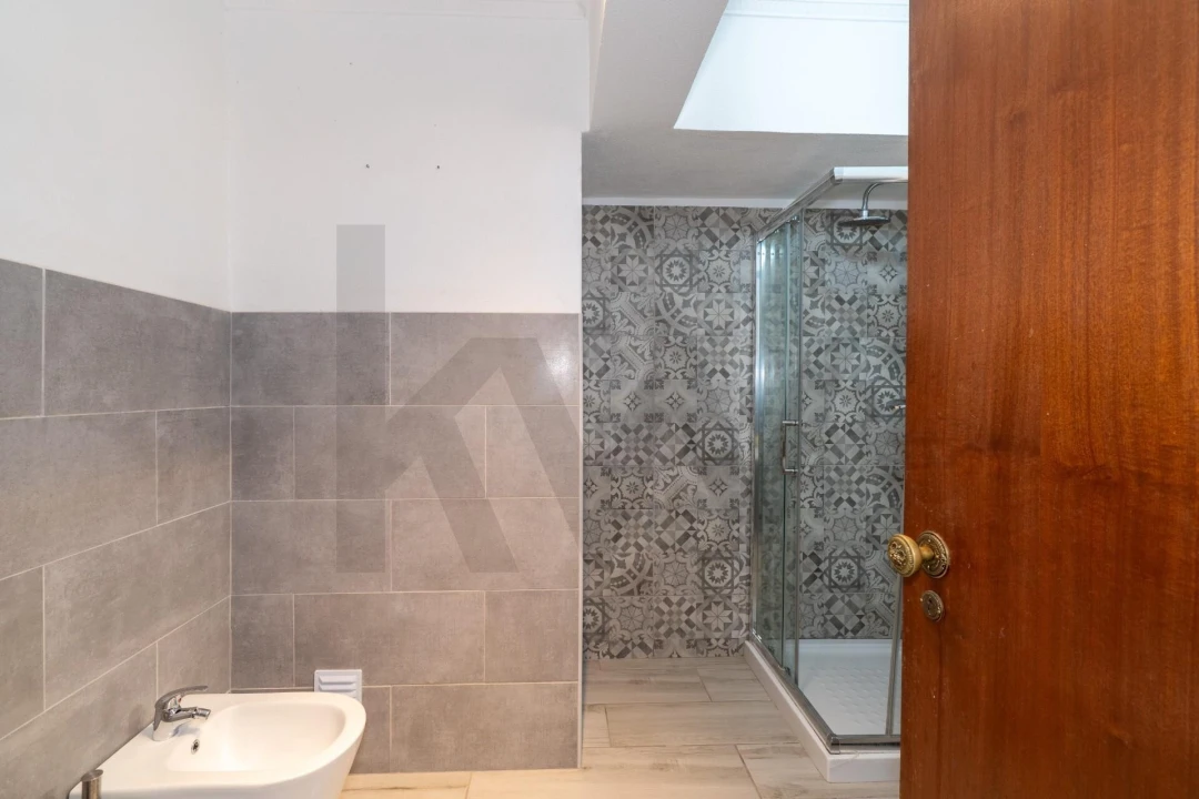 Apartamento T2 para Venda em Olhão Foto 11