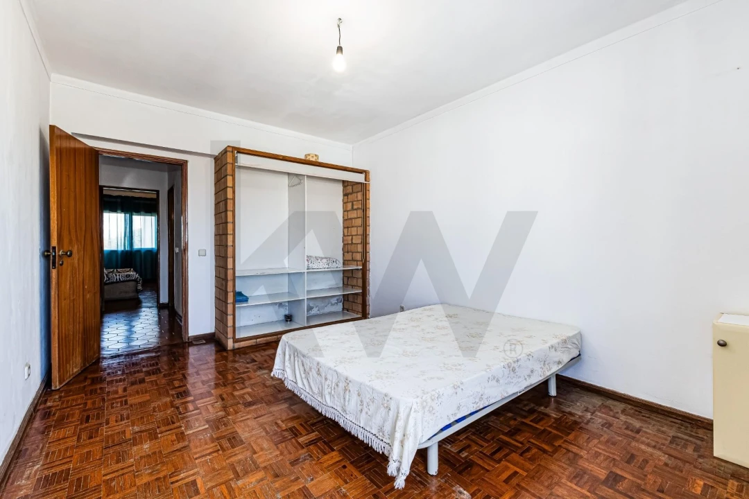 Apartamento T2 para Venda em Portimão Foto 6