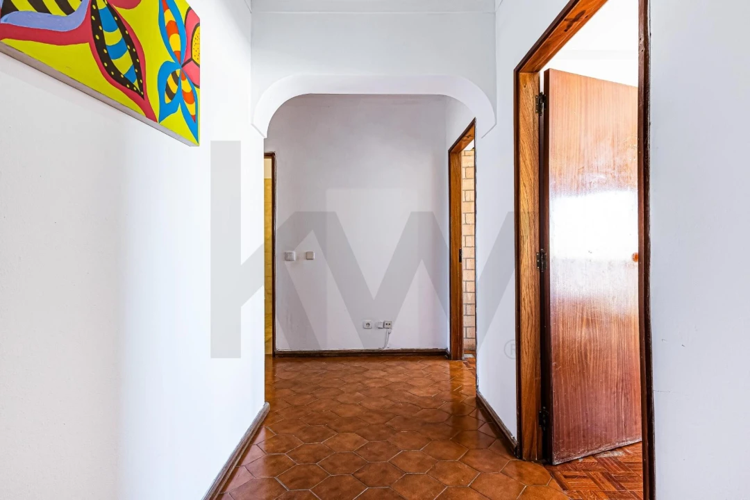 Apartamento T2 para Venda em Portimão Foto 4