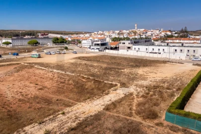 Terreno para Venda em Vila do Bispo e Raposeira