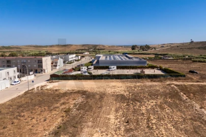 Terreno para Venda em Vila do Bispo e Raposeira