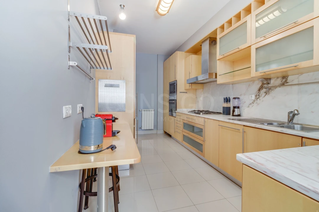 Apartamento T2 para Arrendamento em Misericórdia Foto 21