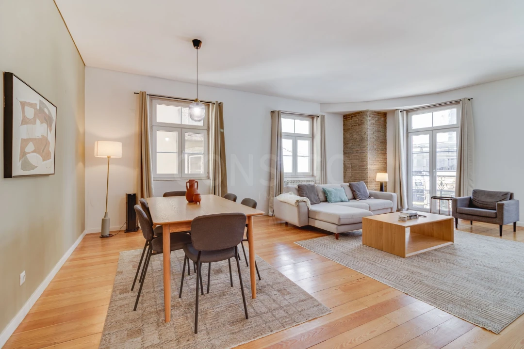Apartamento T2 para Arrendamento em Misericórdia Foto 16