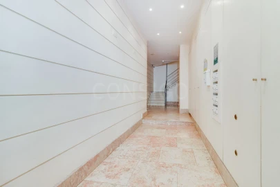 Apartamento T2 para Arrendamento em Misericórdia