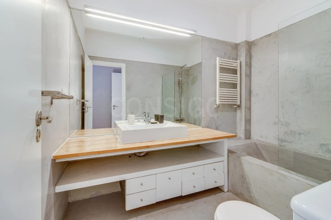 Apartamento T2 para Arrendamento em Misericórdia Foto 8