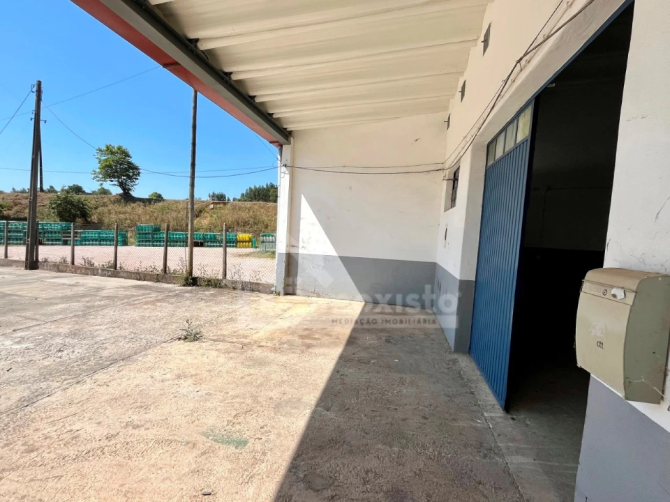 Armazém para Arrendamento em Figueiró dos Vinhos e Bairradas Foto 3