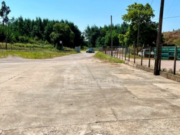 Armazém para Arrendamento em Figueiró dos Vinhos e Bairradas