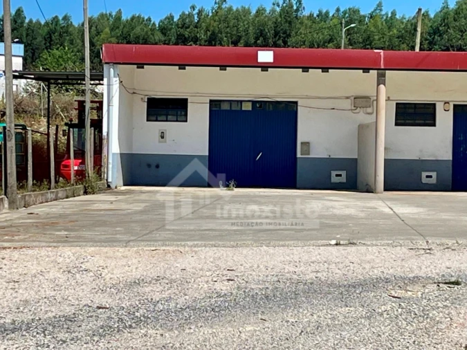 Armazém para Arrendamento em Figueiró dos Vinhos e Bairradas Foto 2