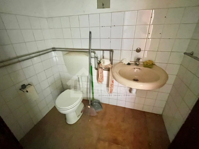 Armazém para Arrendamento em Figueiró dos Vinhos e Bairradas Foto 7