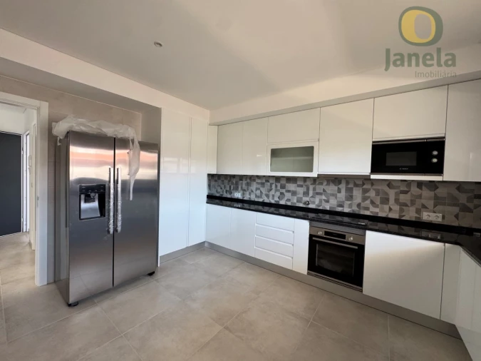 Apartamento T4 para Venda em Tavira (Santa Maria e Santiago) Foto 3