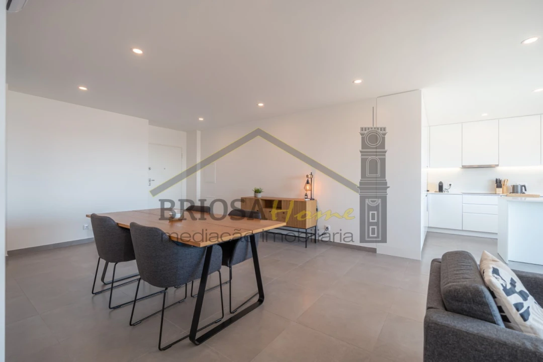Apartamento T4 para Venda em Buarcos Foto 8