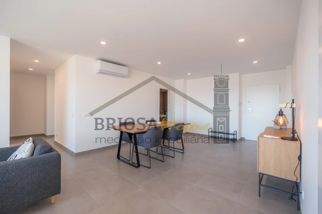 Apartamento T4 para Venda em Buarcos Foto 14