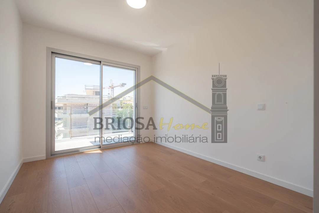 Apartamento T4 para Venda em Buarcos Foto 27