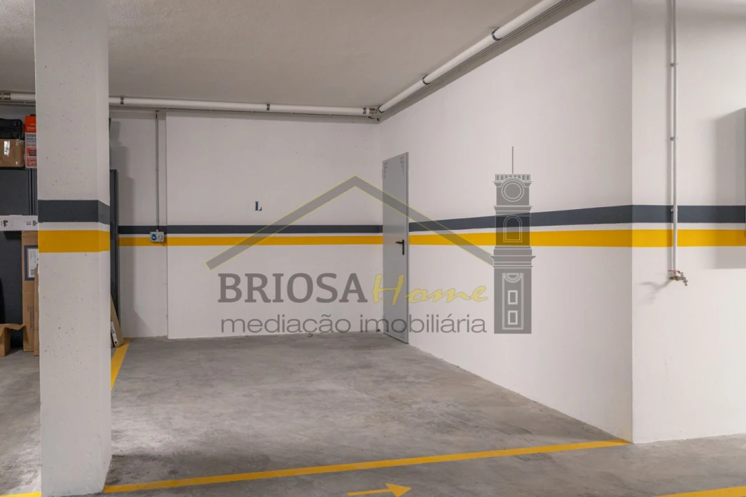 Apartamento T4 para Venda em Buarcos Foto 45