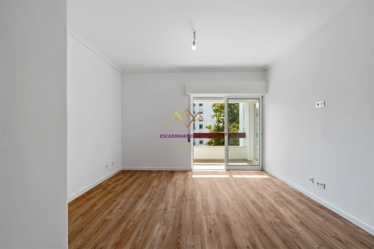 Apartamento T1 para Venda em Alcabideche Foto 15