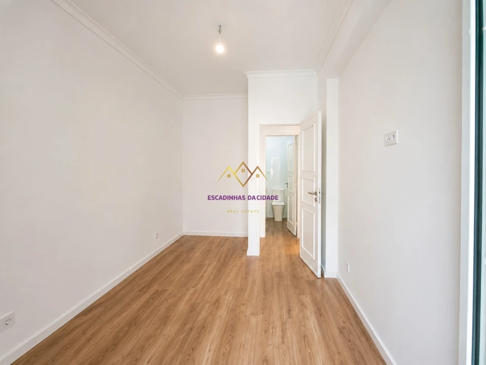 Apartamento T1 para Venda em Alcabideche Foto 24