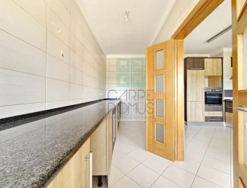 Apartamento T3 para Venda em Loule (São Clemente)