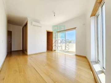 Apartamento T3 para Venda em Loule (São Clemente)