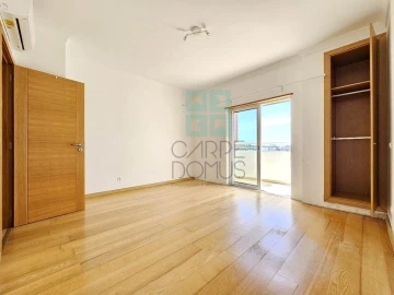 Apartamento T3 para Venda em Loule (São Clemente)