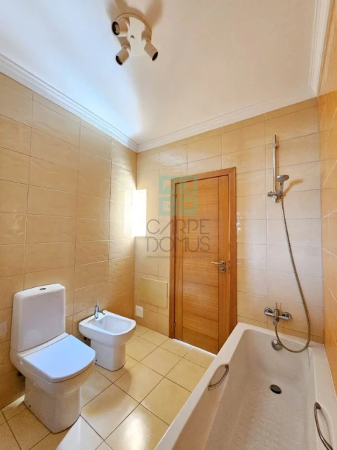 Apartamento T3 para Venda em Loule (São Clemente)