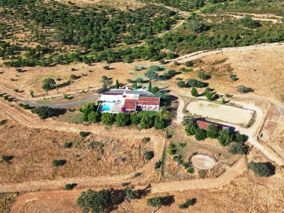 Moradia T5 para Venda em Garvão e Santa Luzia Foto 7