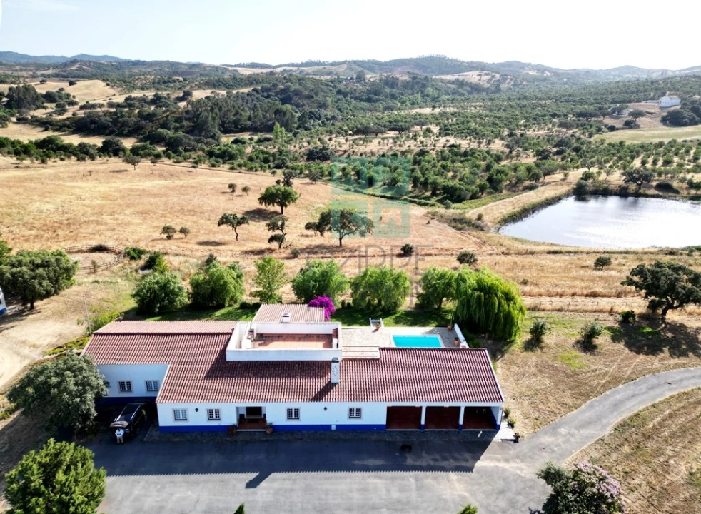 Moradia T5 para Venda em Garvão e Santa Luzia Foto 11