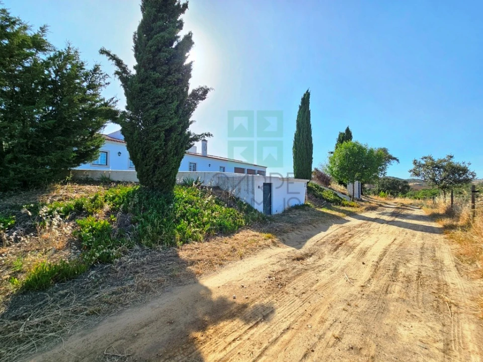 Moradia T5 para Venda em Garvão e Santa Luzia Foto 100