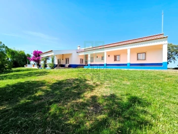 Moradia T5 para Venda em Garvão e Santa Luzia